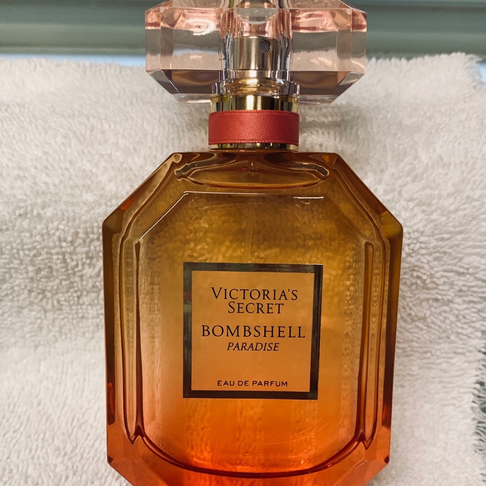 Victoria’s Secret Bombshell Paradise.